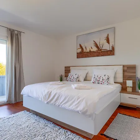 Ferienhaus Luka